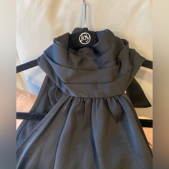 A New Day black sleeveless silky top with tie at the neck size Medium - Picture 8 of 8